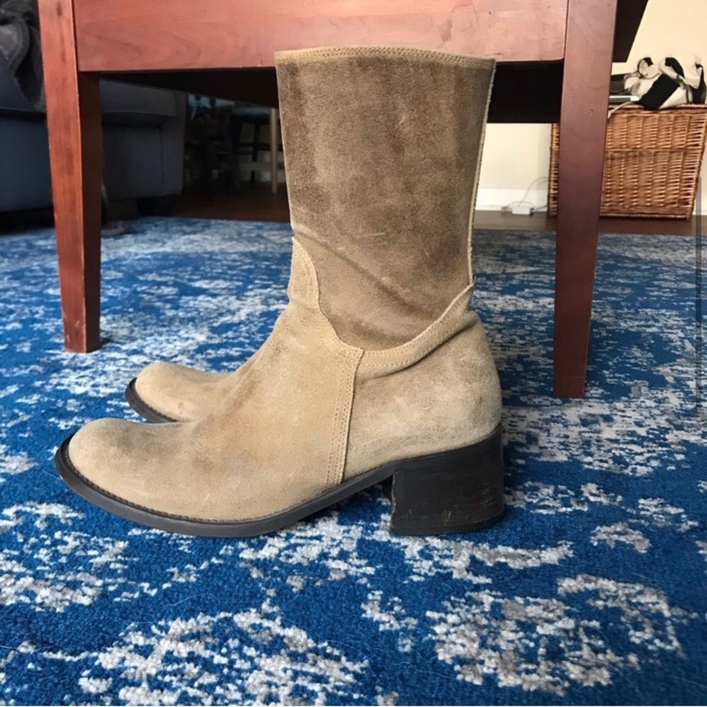 Kenneth Cole Size 8.5 Boots - Picture 3 of 4